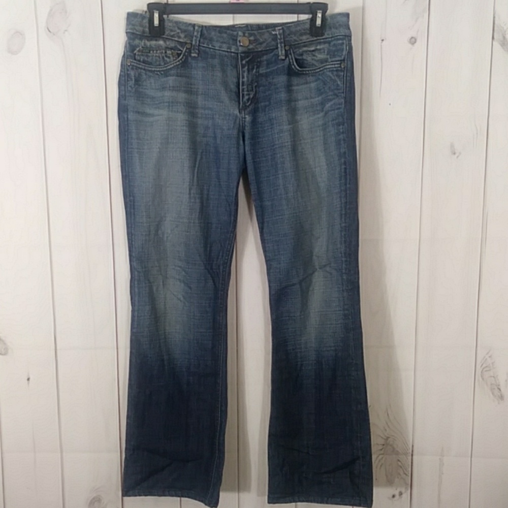 Joe's Jeans distressed size 32